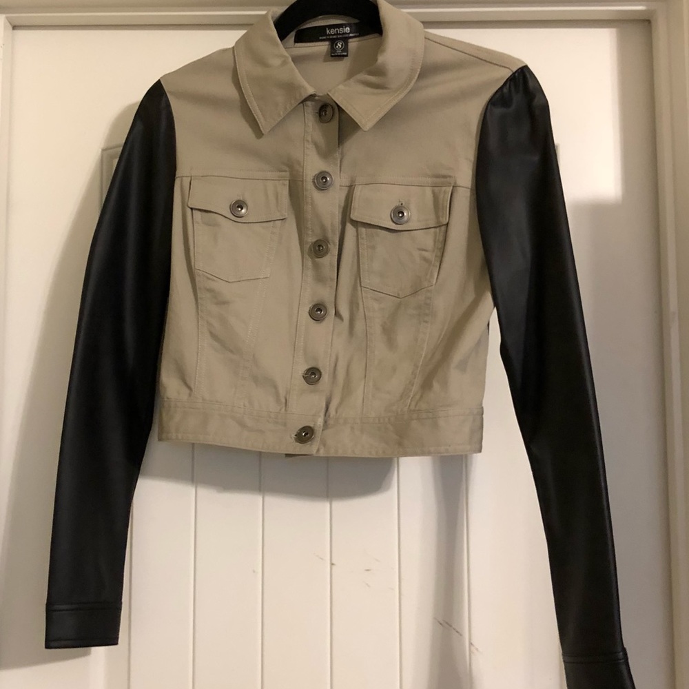 (NWOT) Kensie Crop Jacket W/ Faux Leather Sleeves